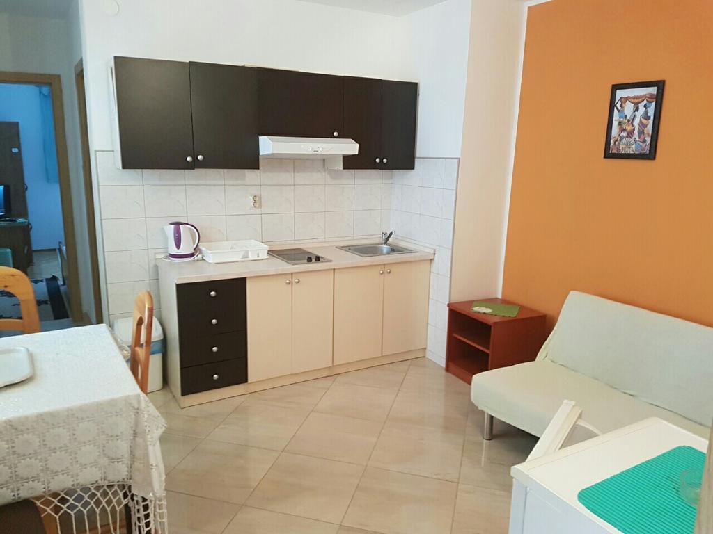 Brig Apartments Zivogosce Exterior photo